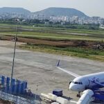 पुणे एयरपोर्ट पर वायुसेना विमान की हार्ड लैंडिंग, गियर फेल होने से रनवे हुआ बंद