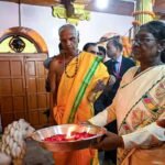 राष्ट्रपति द्रौपदी मुर्मु ने माँ दंतेश्वरी की पूजा-अर्चना कर देशवासियों की सुख-समृद्धि और खुशहाली की कामना की